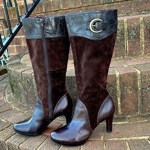 Naturalizer Brown Leather boots. Very good condition. Peels on R boot pictured.